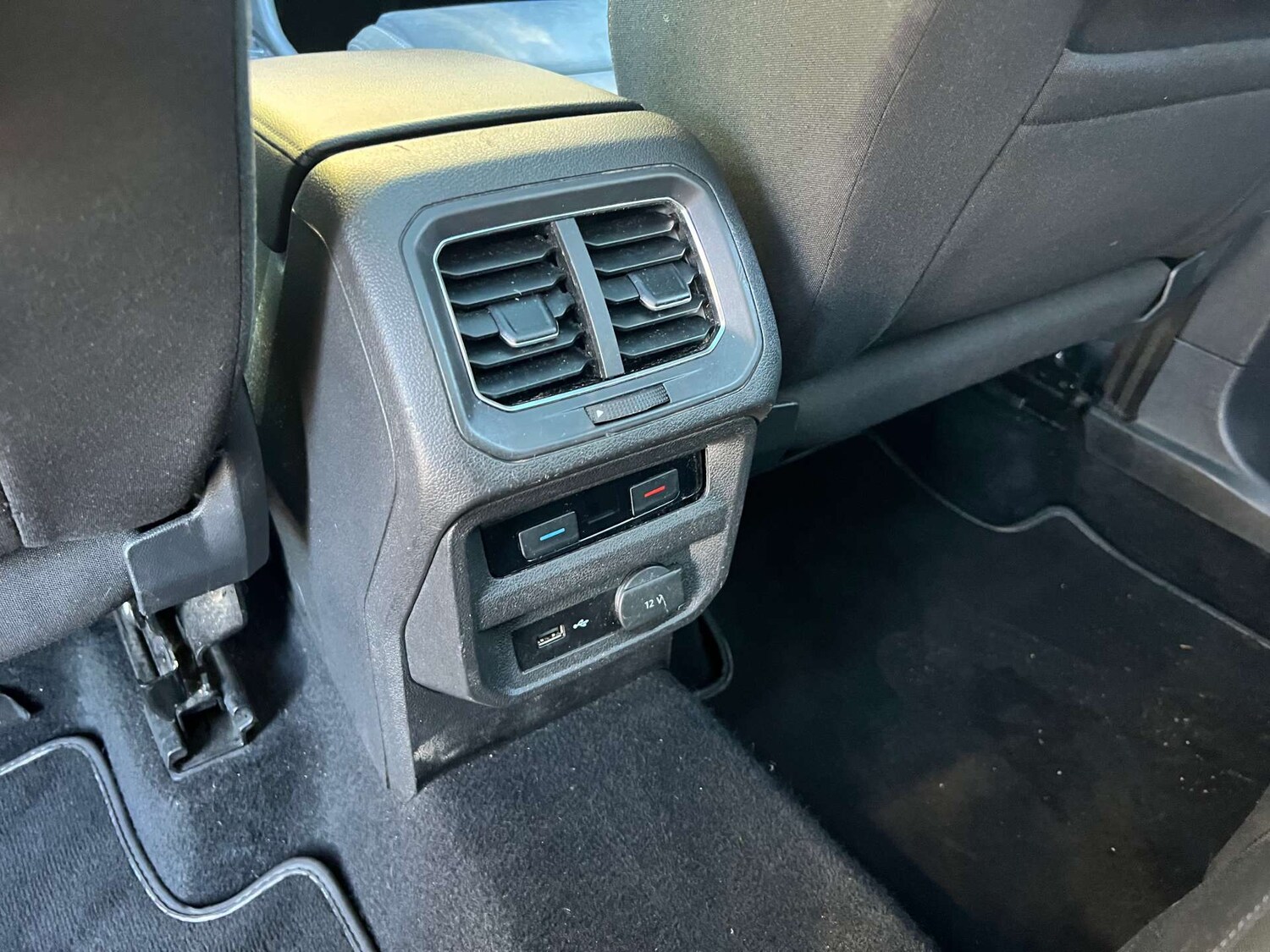 Used Volkswagen Tiguan 2018 for sale - 77115845: Photo 22