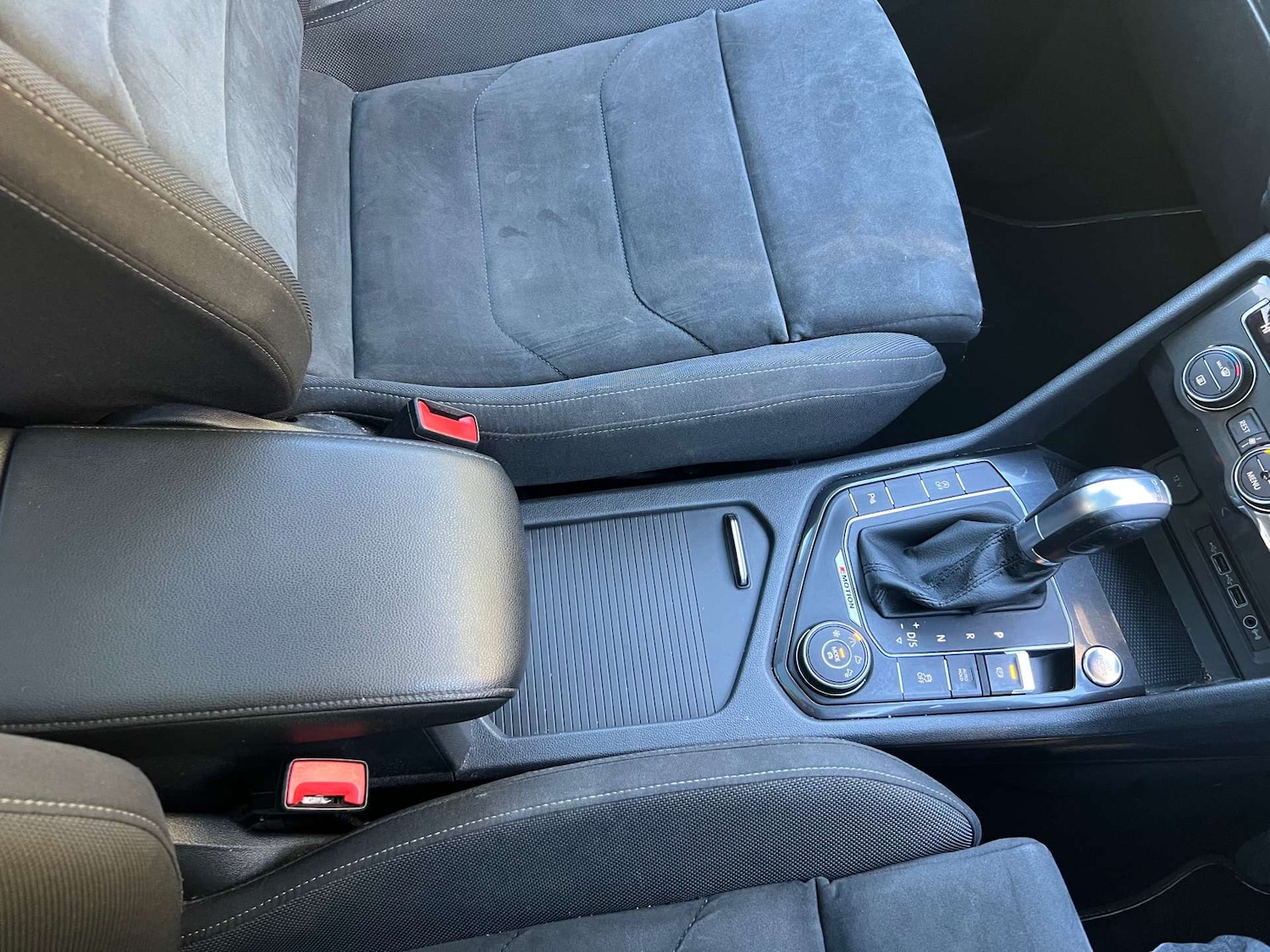 Used Volkswagen Tiguan 2018 for sale - 77115845: Photo 31