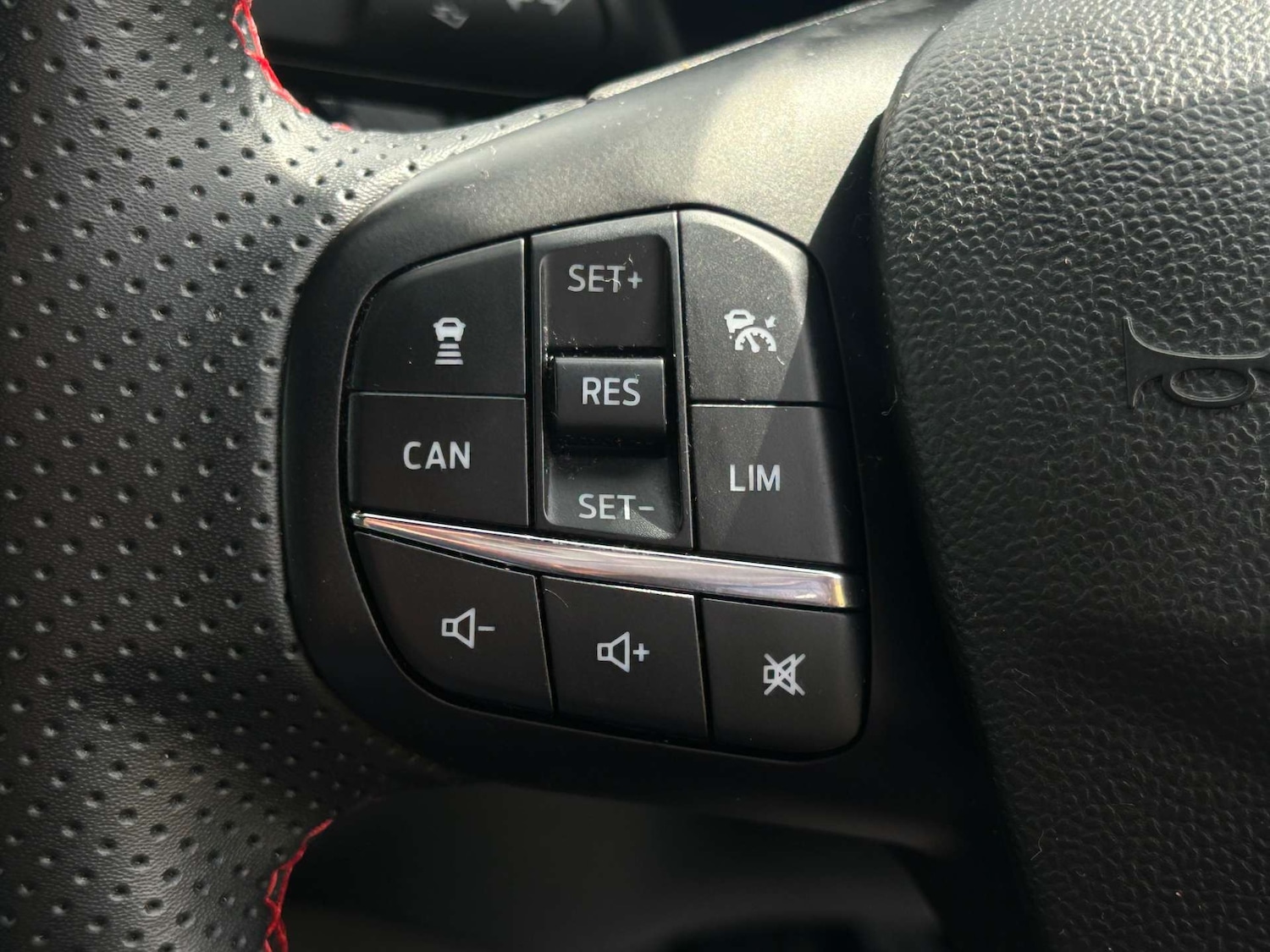 Used Ford Puma 2020 for sale - 76776925: Photo 34