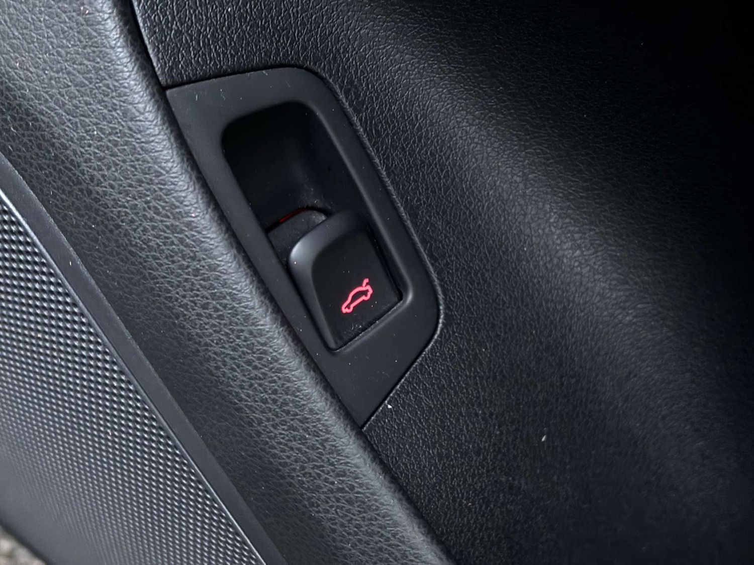 Used Audi Q3 2015 for sale - 77544970: Photo 21