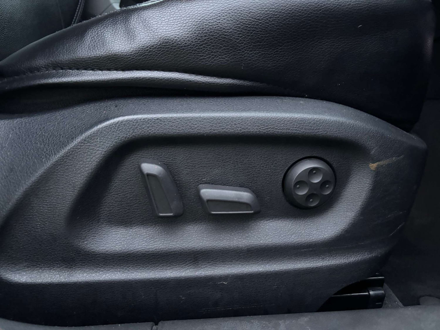 Used Audi Q3 2015 for sale - 77544970: Photo 46