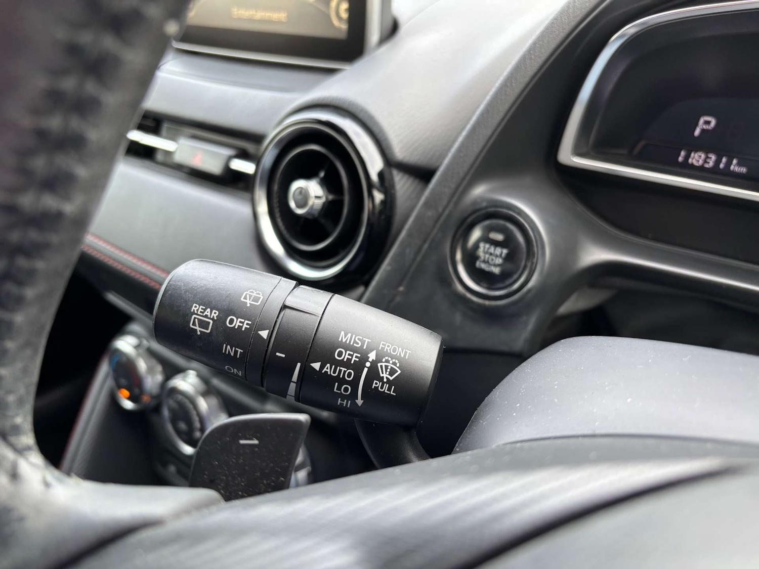 Used Mazda Mazda2 2015 for sale - 76961760: Photo 27