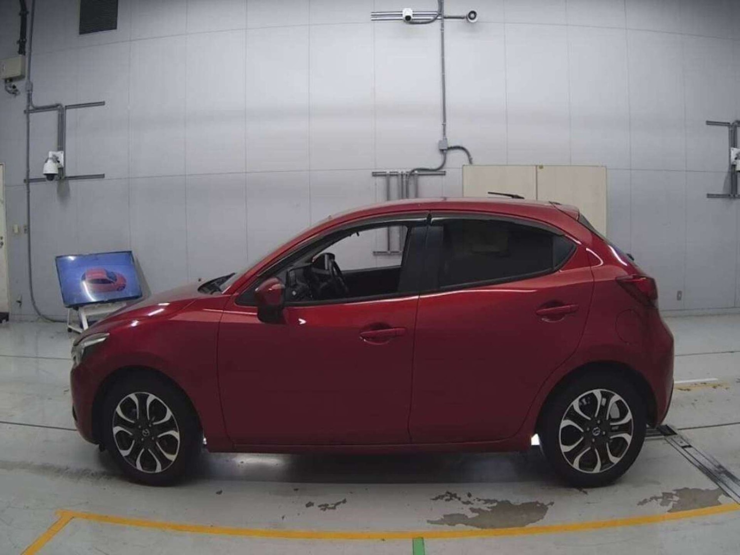 Used Mazda Mazda2 2015 for sale - 76961760: Photo 6