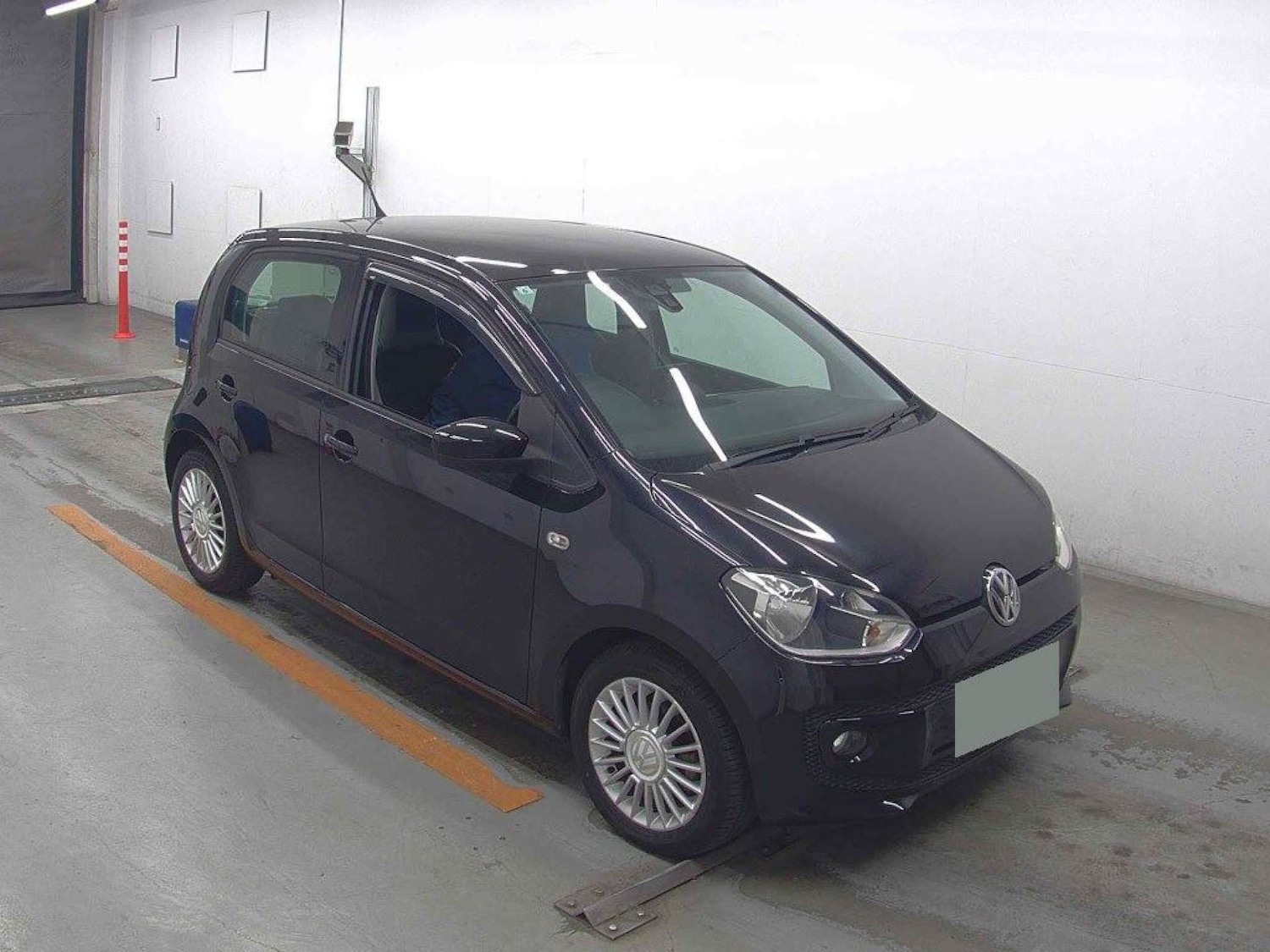 Used Volkswagen up! 2014 for sale - 78165505: Photo 1