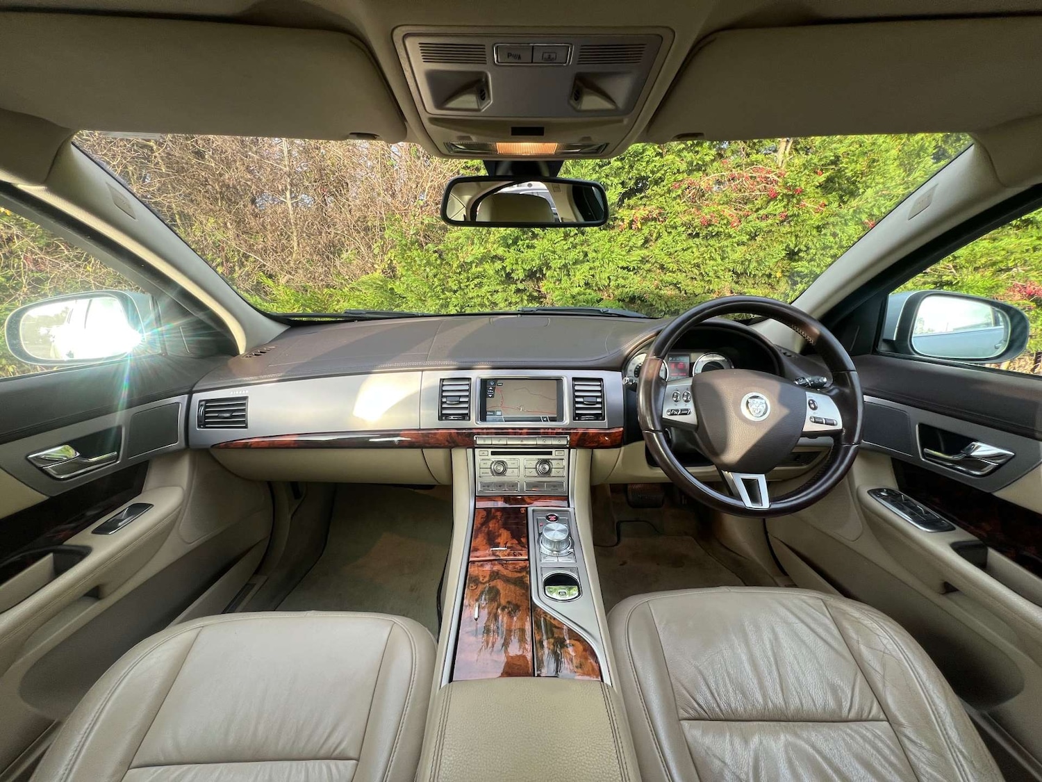 Used Jaguar XF 2008 for sale - 76949863: Photo 2