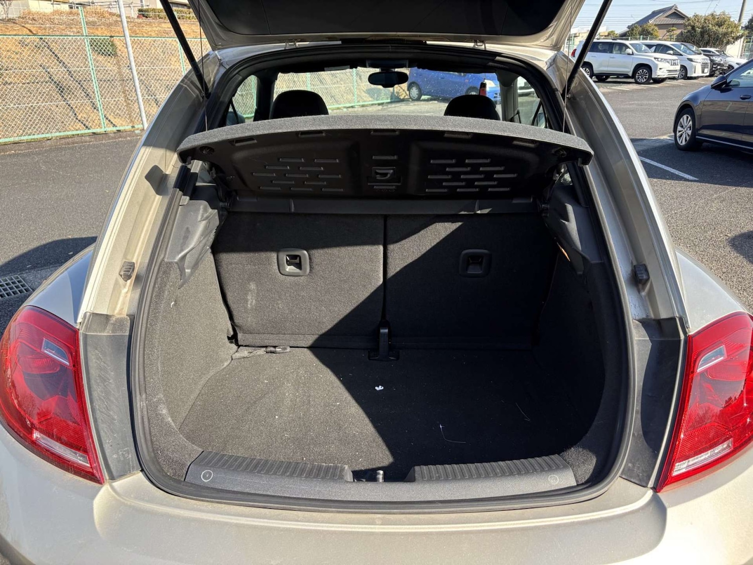 Used Volkswagen Beetle 2015 for sale - 78167943: Photo 8