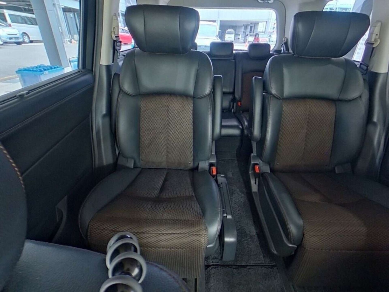 Used Nissan Elgrand 2011 for sale - 77022365: Photo 13