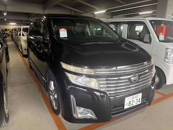 Used Nissan Elgrand 2011 for sale - 77022365: Photo