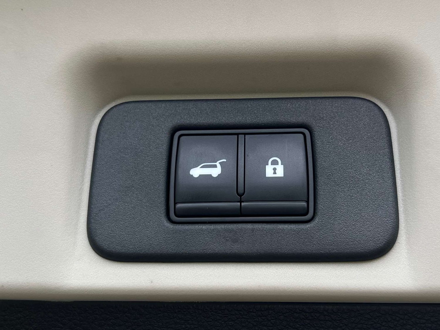 Used Nissan ARIYA 2023 for sale - 76776968: Photo 15