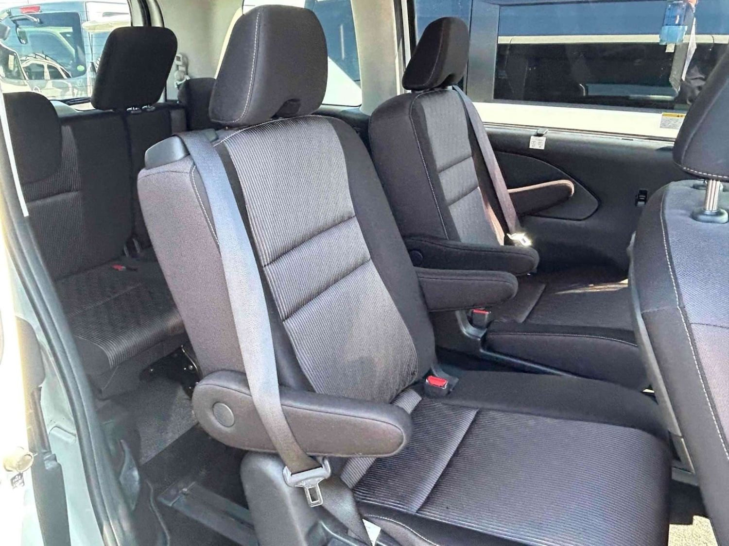 Used Nissan Serena 2020 for sale - 76971083: Photo 10