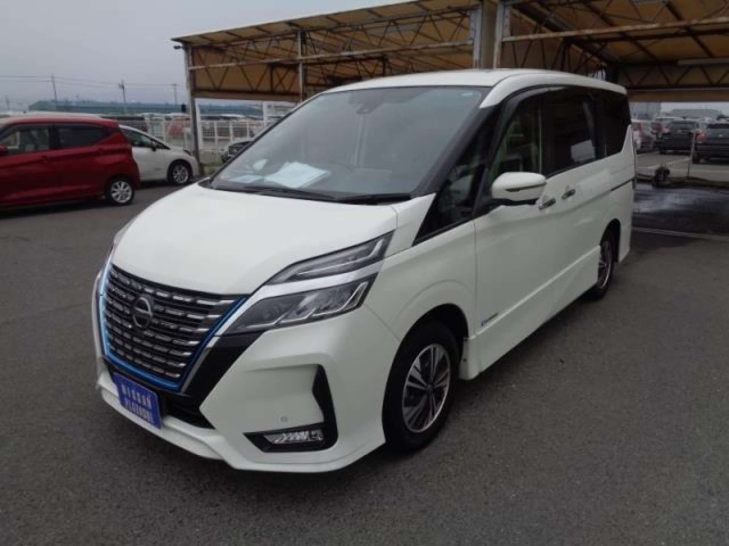 Used Nissan Serena 2020 for sale - 76971083: Photo 3