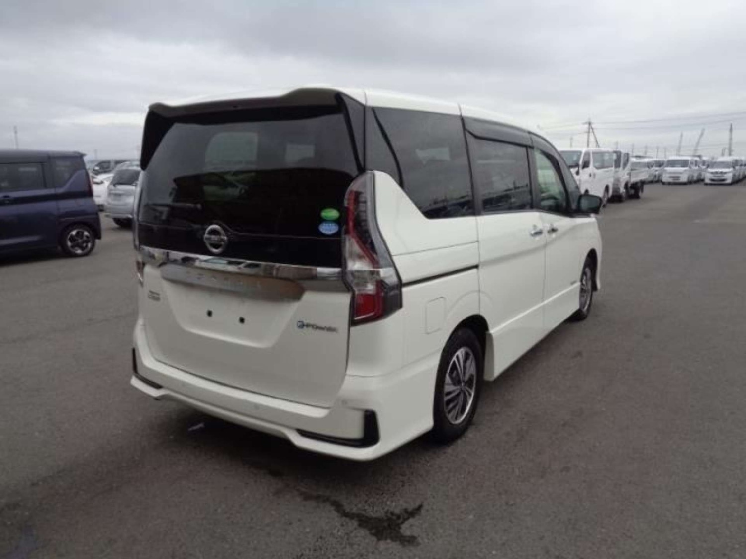 Used Nissan Serena 2020 for sale - 76971083: Photo 5