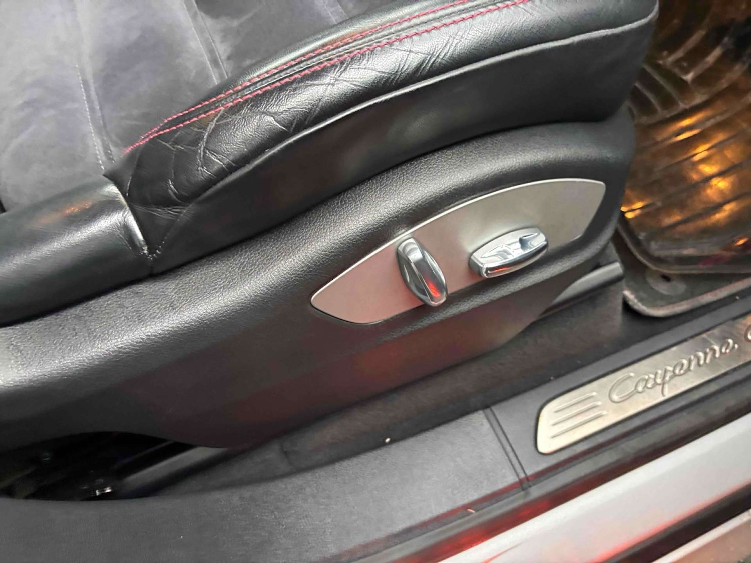 Used Porsche Cayenne 2012 for sale - 77762352: Photo 13