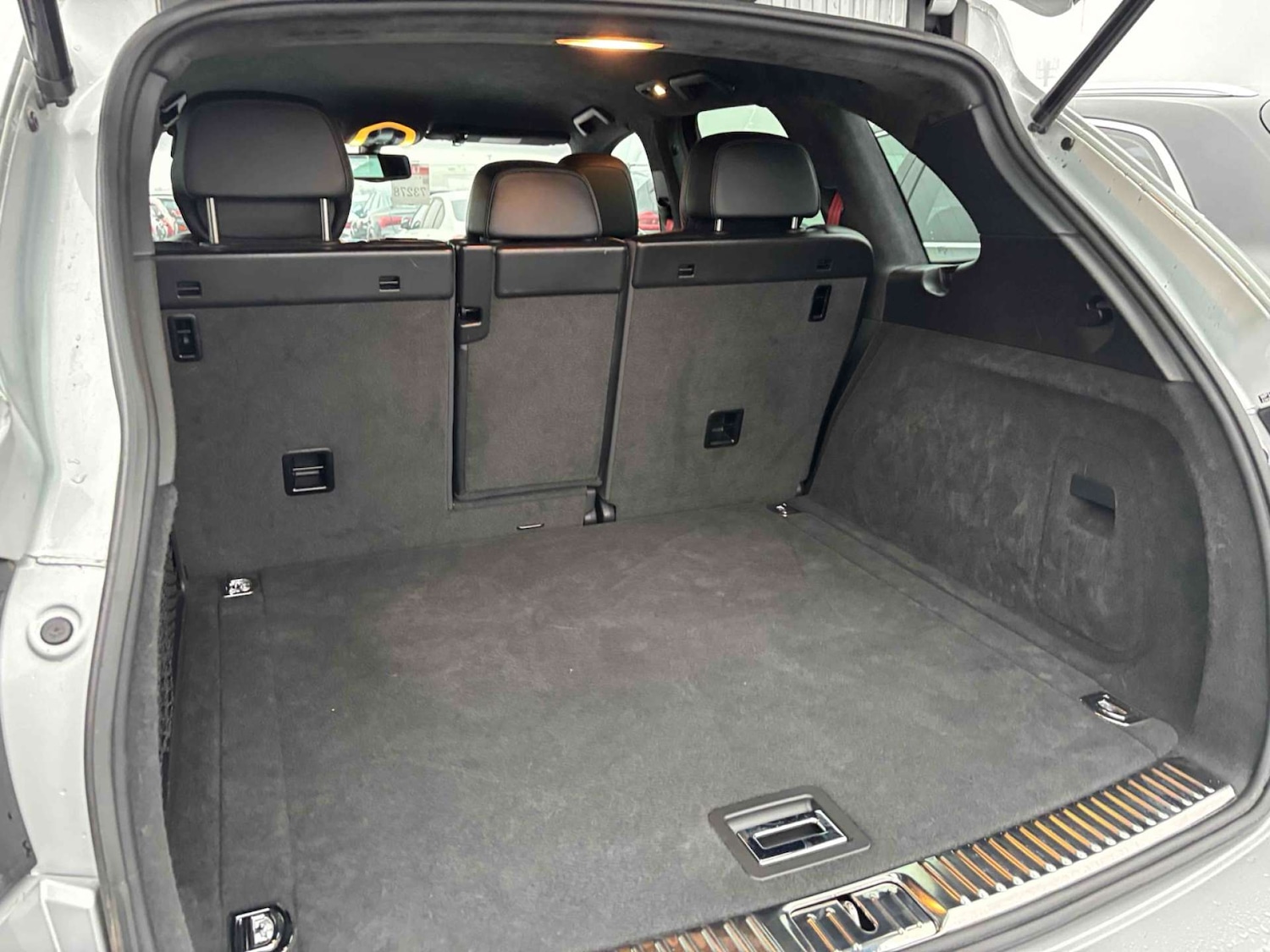 Used Porsche Cayenne 2012 for sale - 77762352: Photo 9