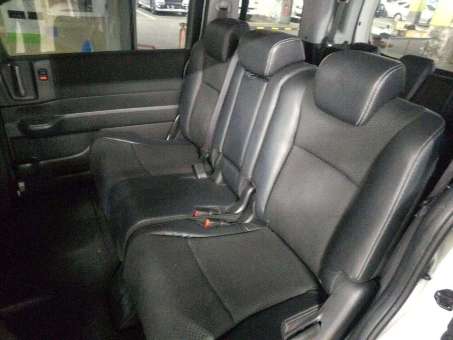 Used Honda Stepwagon 2014 for sale - 77364251: Photo 16