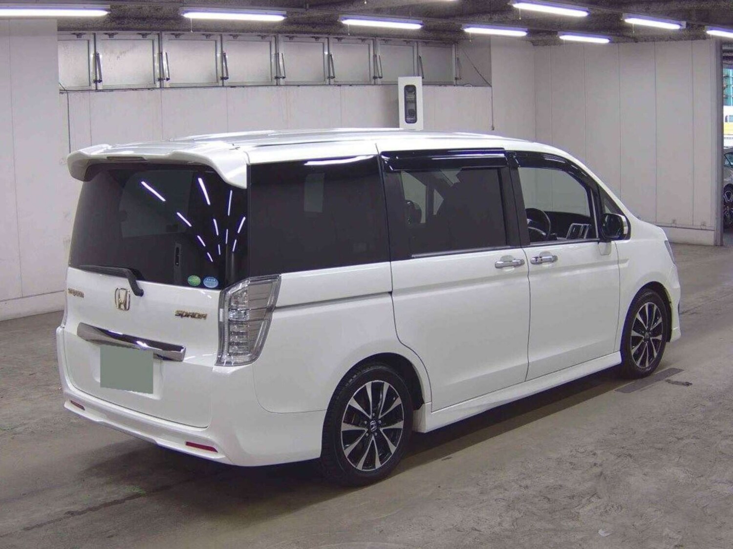 Used Honda Stepwagon 2014 for sale - 77364251: Photo 8