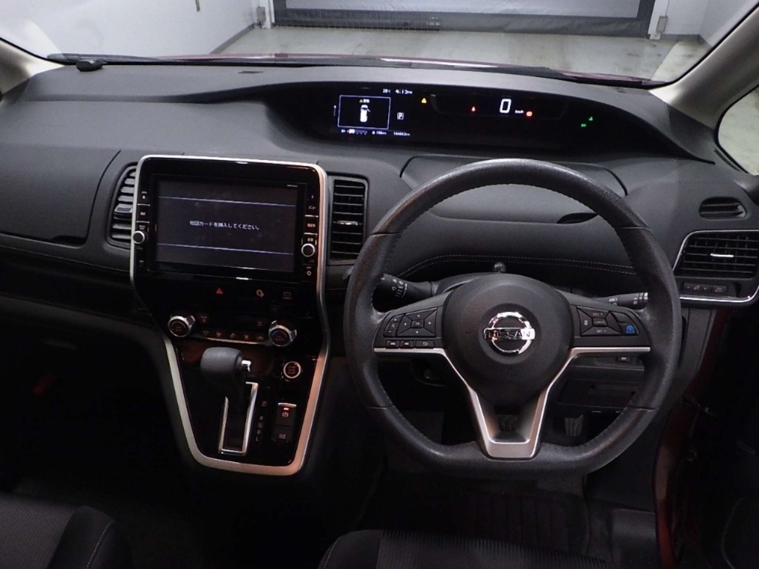 Used Nissan Serena 2020 for sale - 76973944: Photo 7