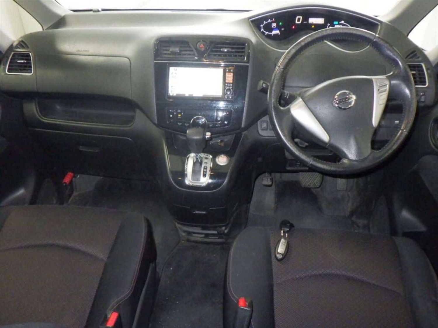Used Nissan Serena 2012 for sale - 77762355: Photo 13