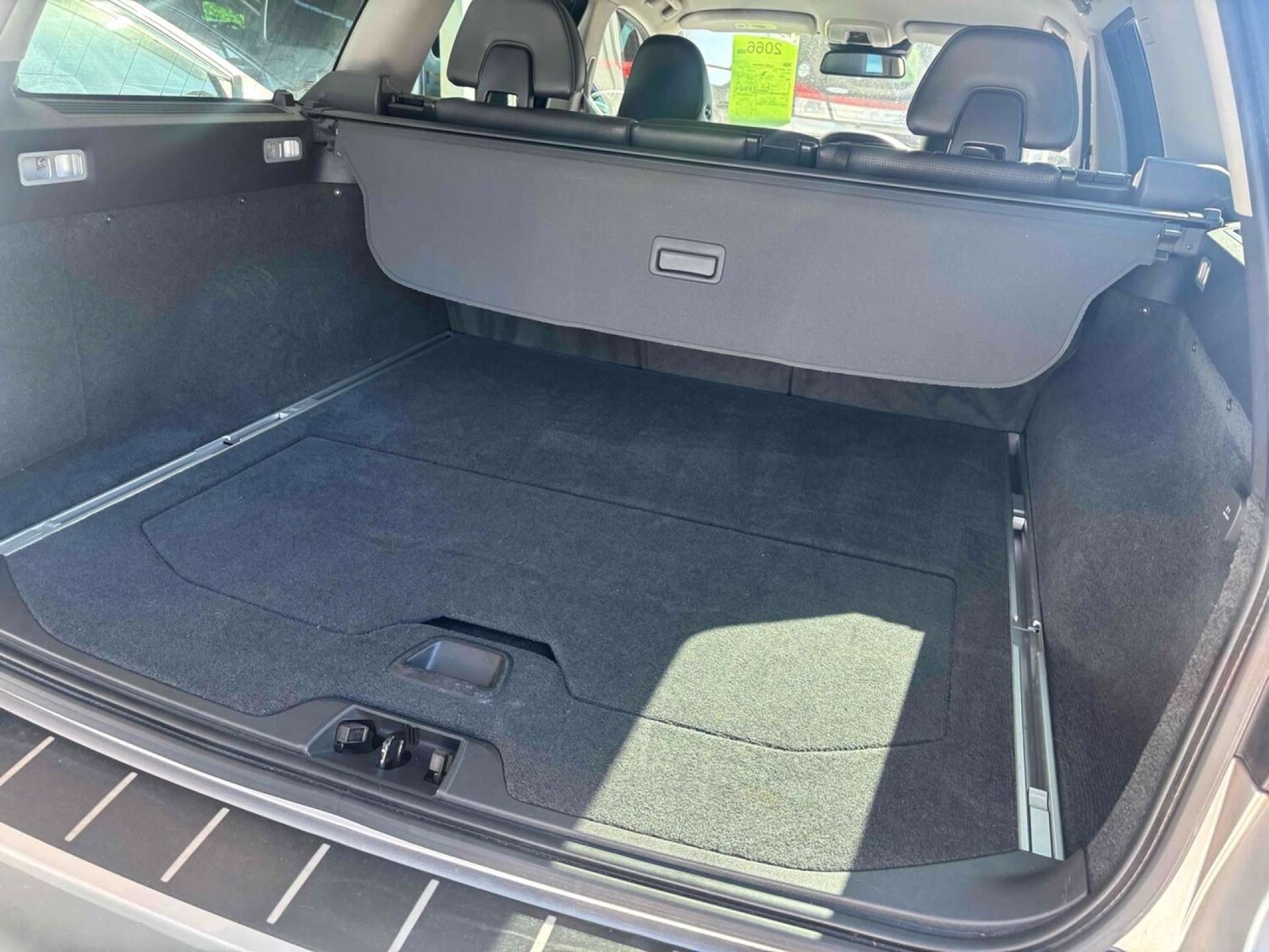 Used Volvo V70 2015 for sale - 77364256: Photo 8