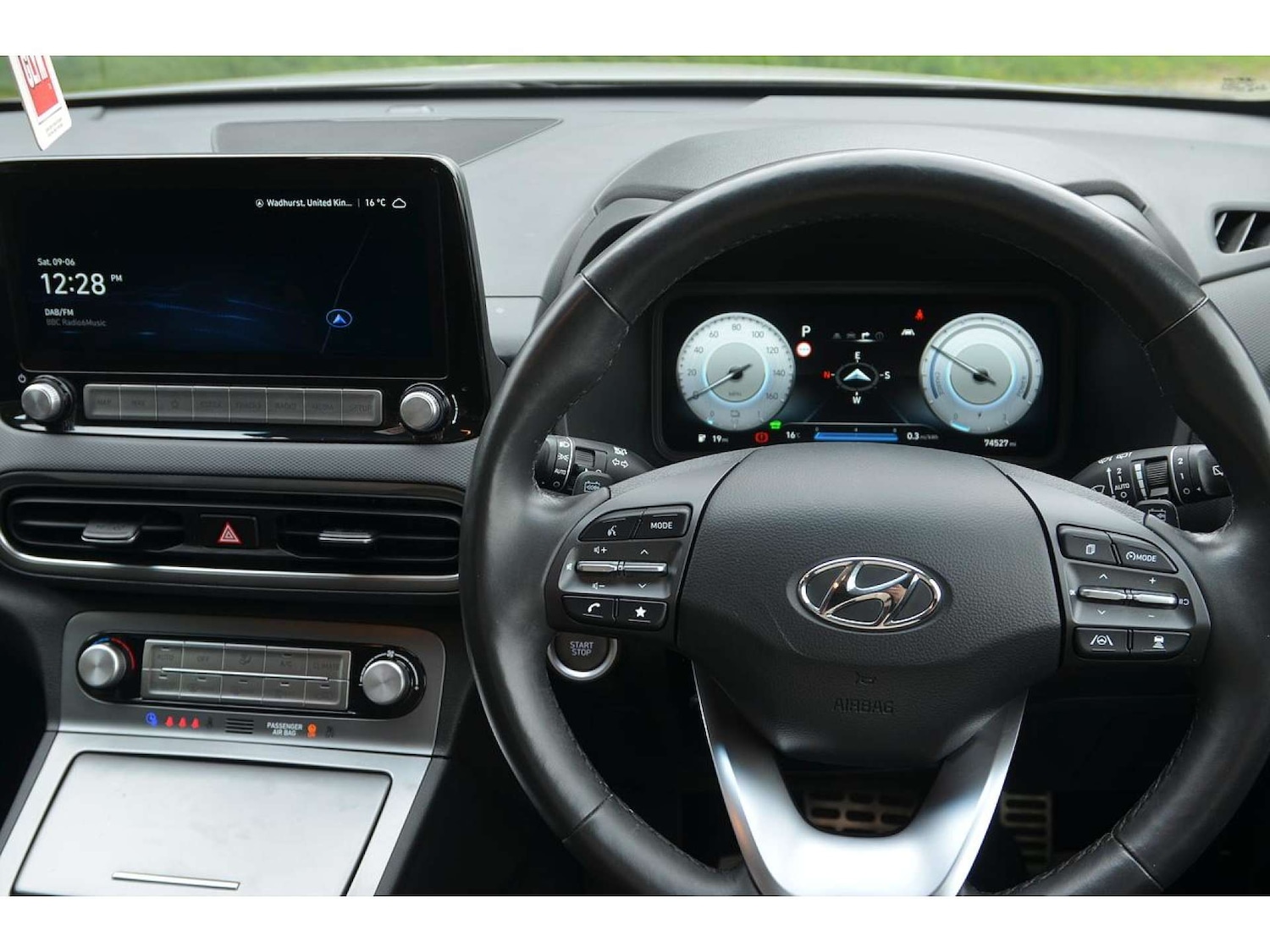 Used Hyundai KONA 2021 for sale - 76776859: Photo 2