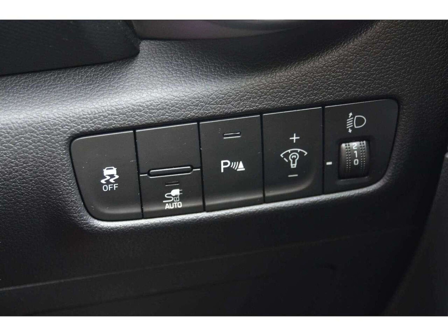 Used Hyundai KONA 2021 for sale - 76776859: Photo 21