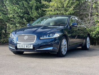 Used Jaguar XF 2012 for sale - 79437552: Photo