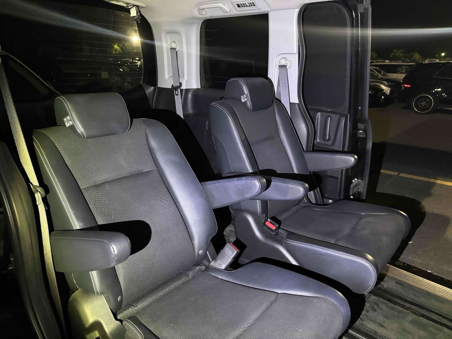 Used Honda Stepwagon 2014 for sale - 77363296: Photo 12