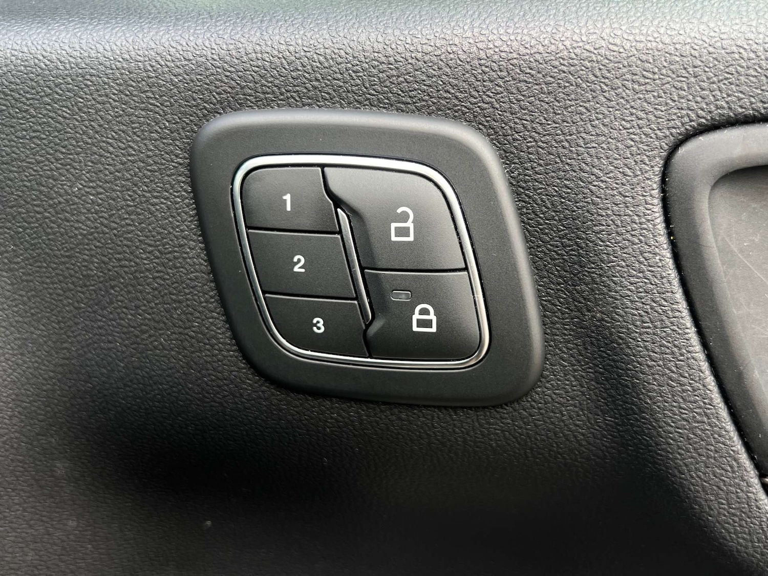 Used Ford Kuga 2021 for sale - 76776863: Photo 14