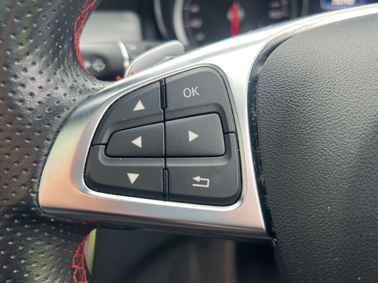 Used Mercedes-Benz GLA 2020 for sale - 76776821: Photo 32