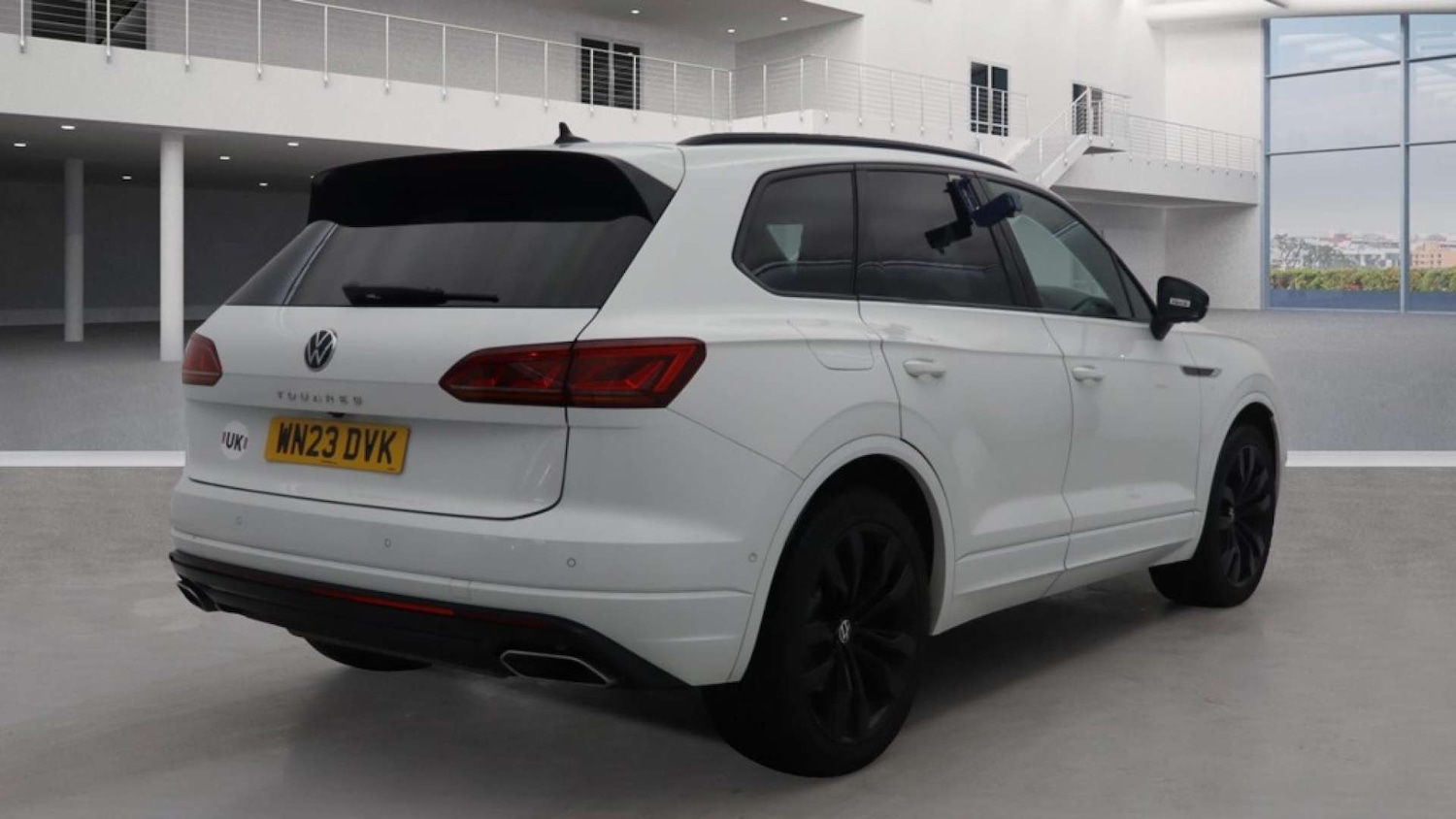 Used Volkswagen Touareg 2023 for sale - 76830881: Photo 9