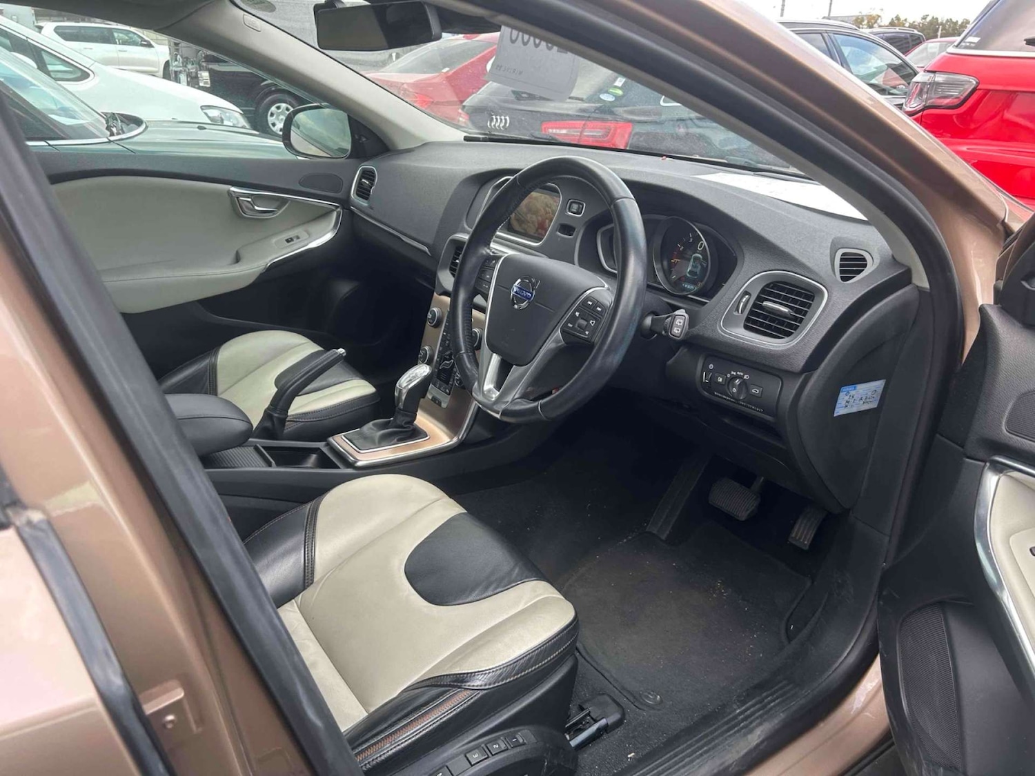 Used Volvo V40 2013 for sale - 78154372: Photo 7