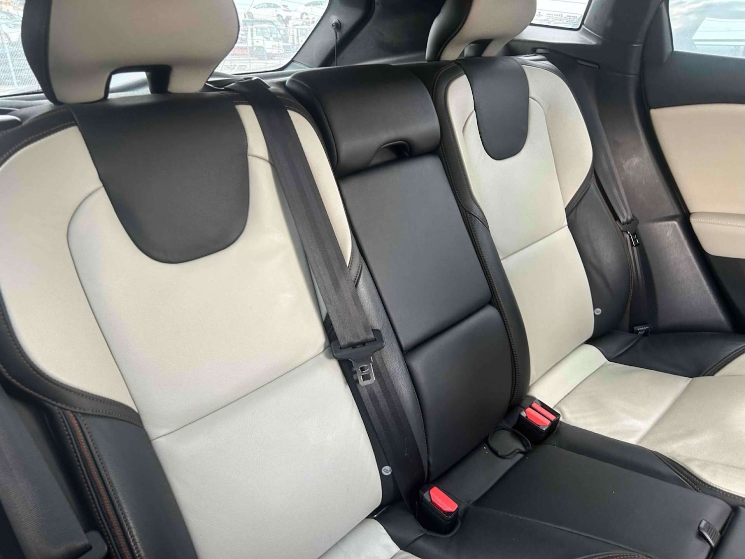 Used Volvo V40 2013 for sale - 78154372: Photo 8