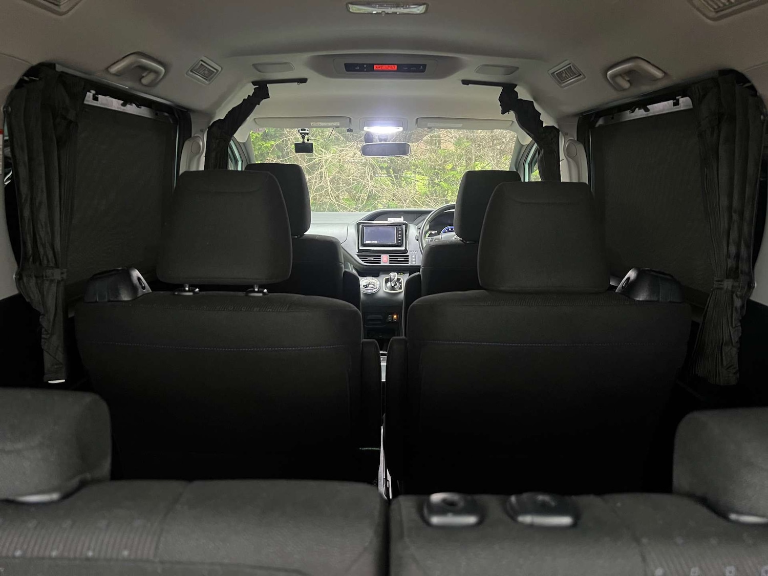 Used Toyota Voxy 2015 for sale - 76959808: Photo 14