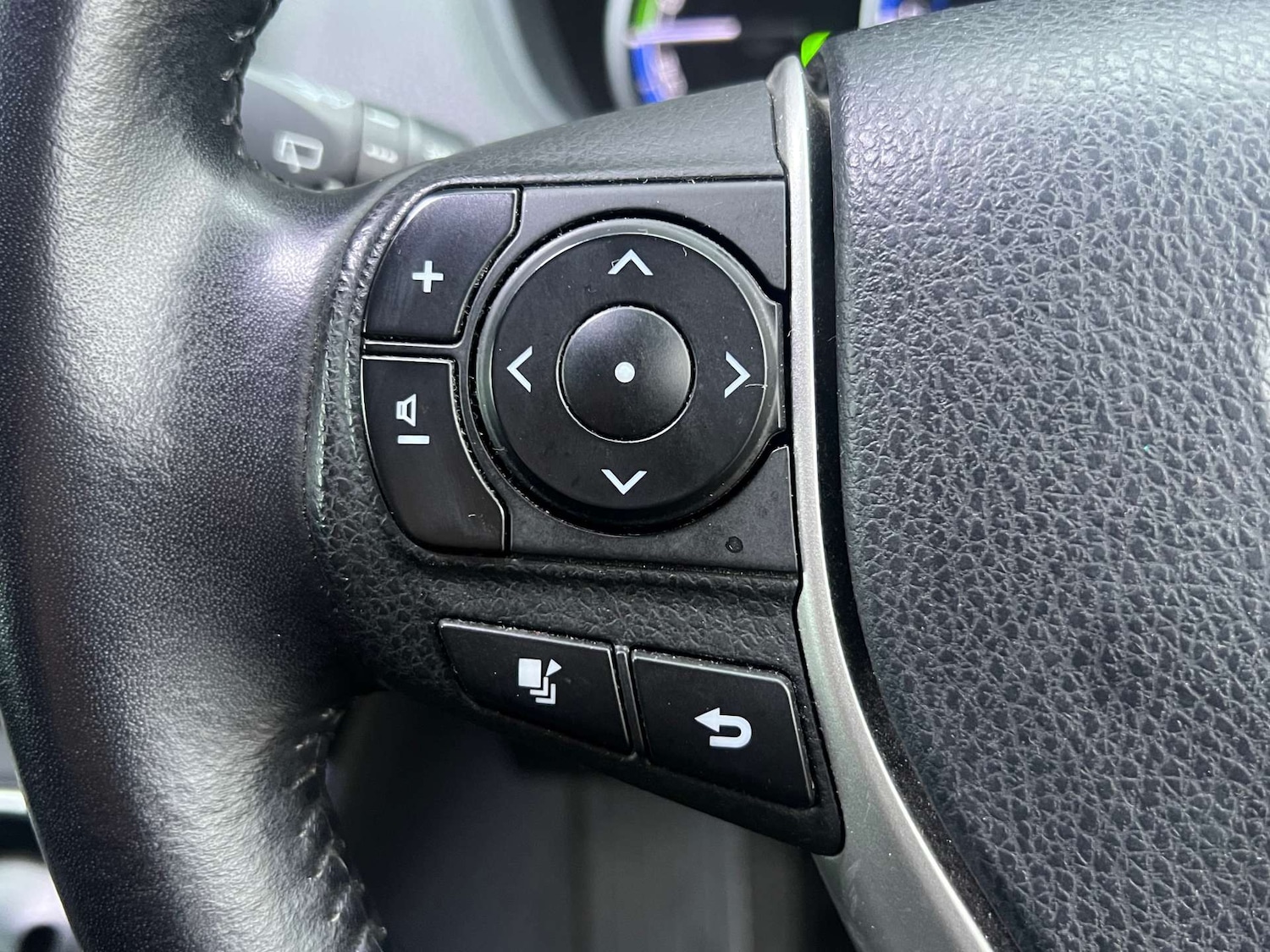 Used Toyota Voxy 2015 for sale - 76959808: Photo 30