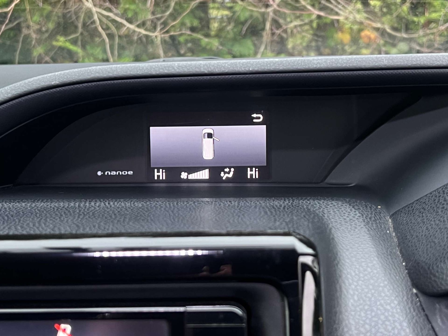 Used Toyota Voxy 2015 for sale - 76959808: Photo 37