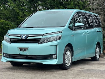 Used Toyota Voxy 2015 for sale - 76959808: Photo