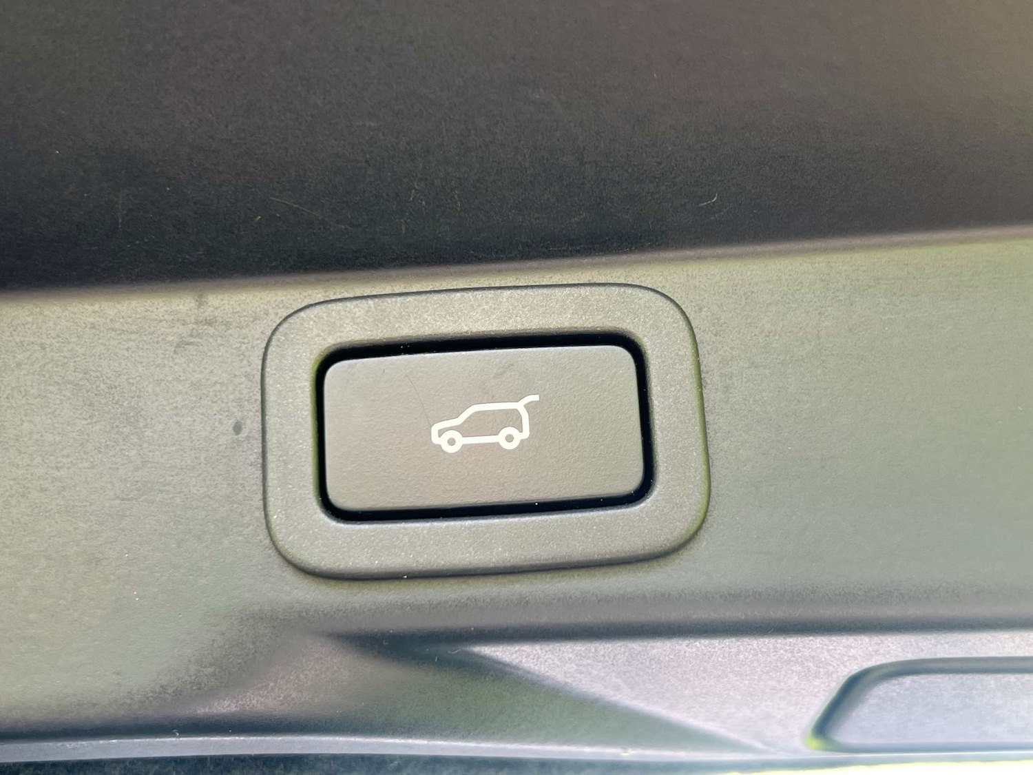 Used Land Rover Range Rover Sport 2018 for sale - 76776973: Photo 16