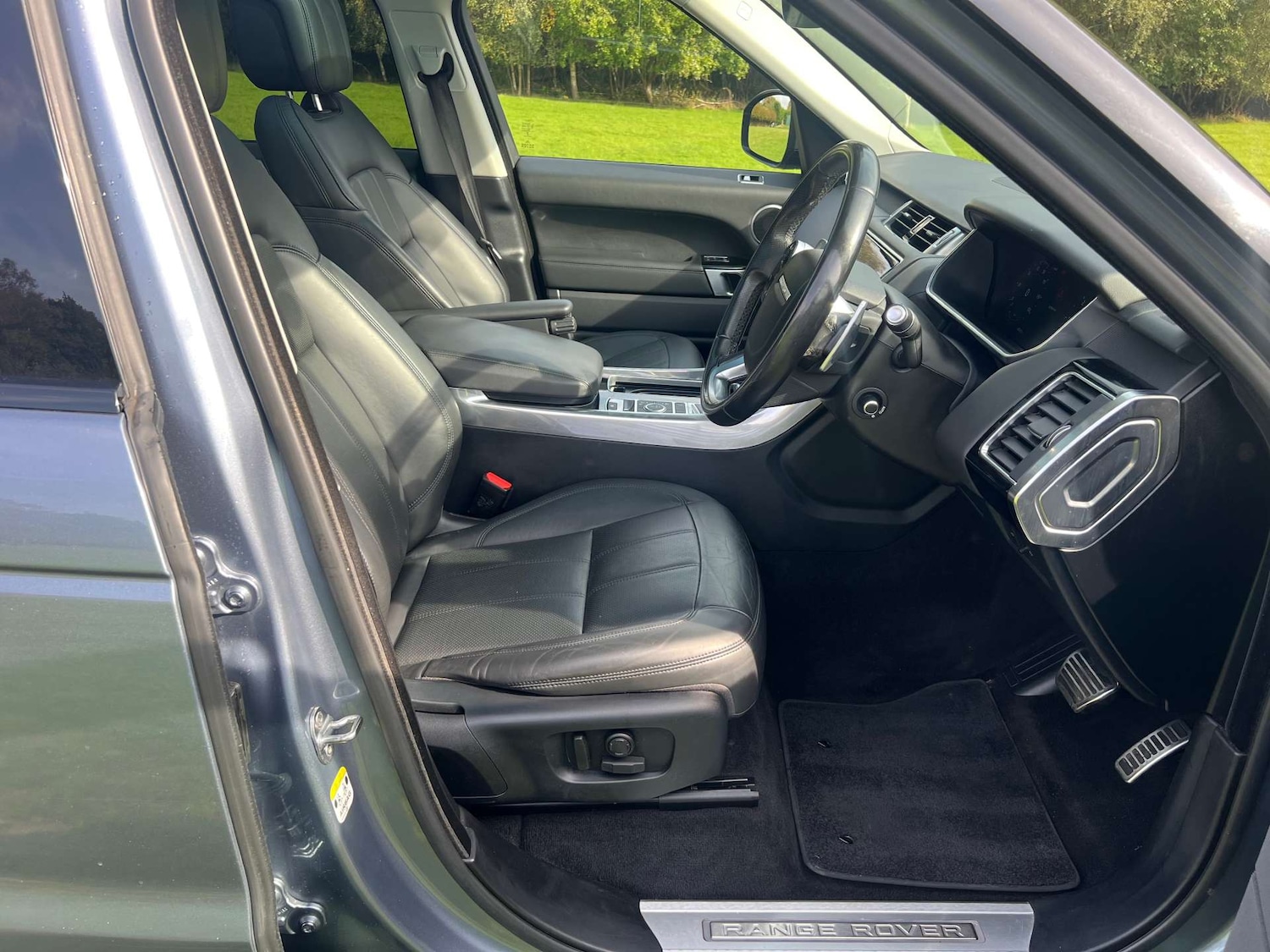 Used Land Rover Range Rover Sport 2018 for sale - 76776973: Photo 25