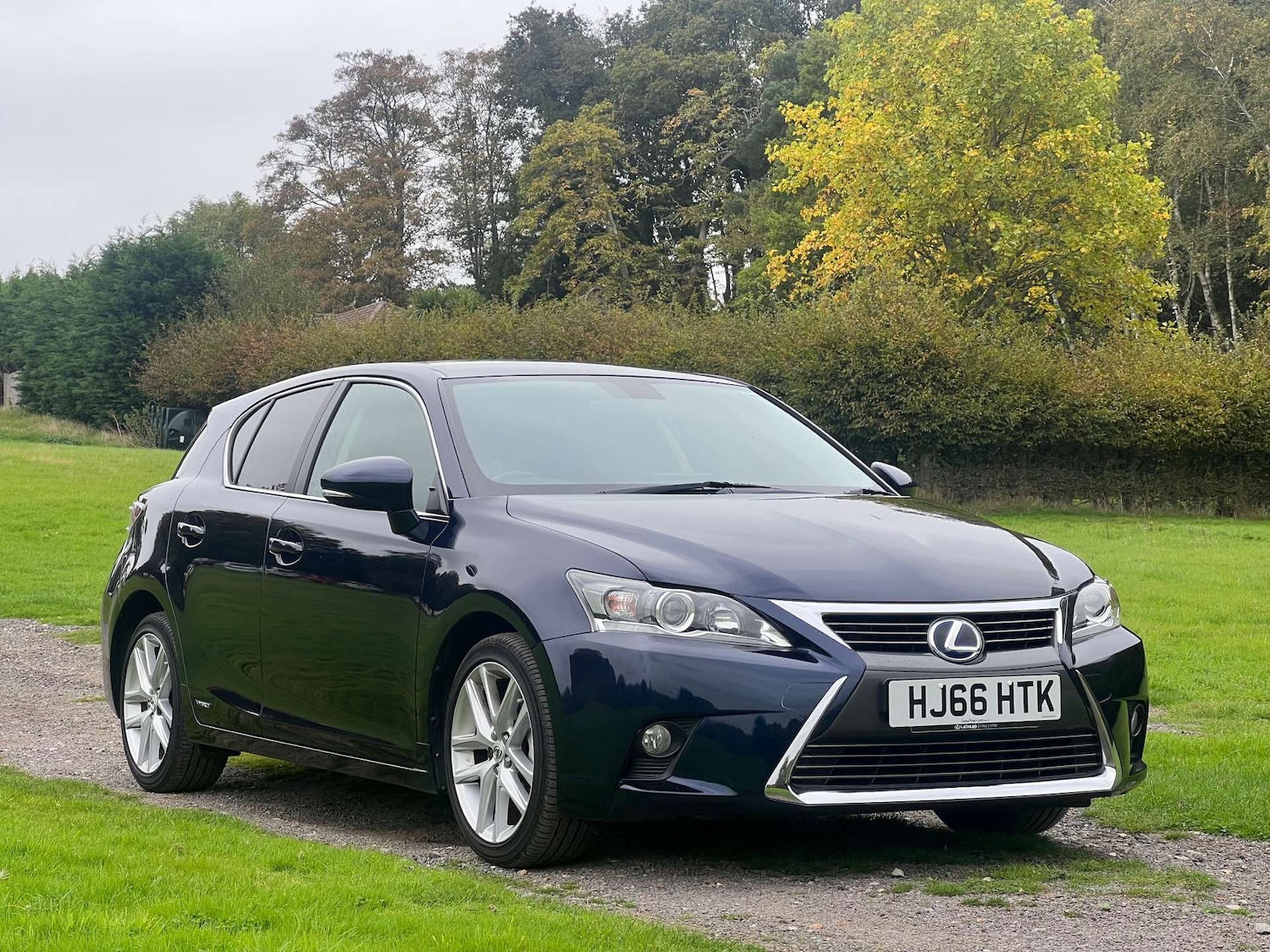 Used Lexus CT 2016 for sale - 76776858: Photo 2