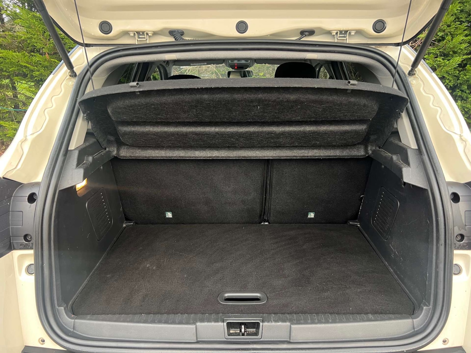 Used Renault Captur 2017 for sale - 76961755: Photo 13