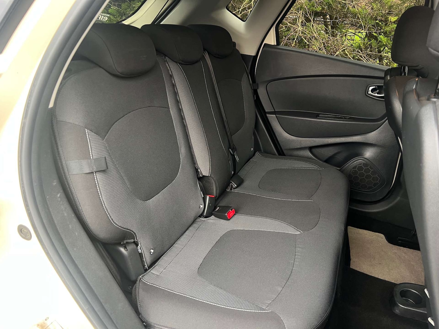 Used Renault Captur 2017 for sale - 76961755: Photo 21