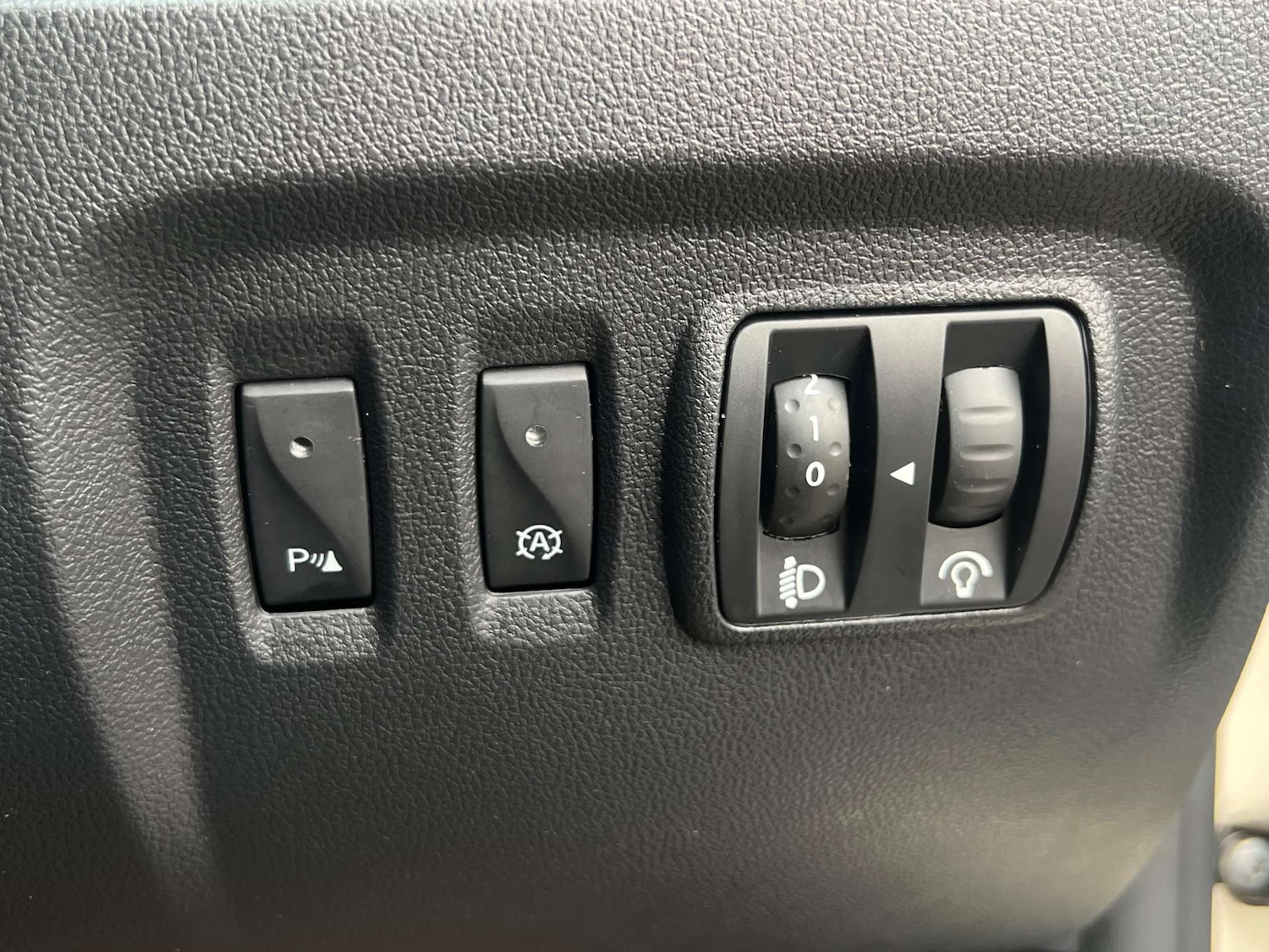 Used Renault Captur 2017 for sale - 76961755: Photo 22