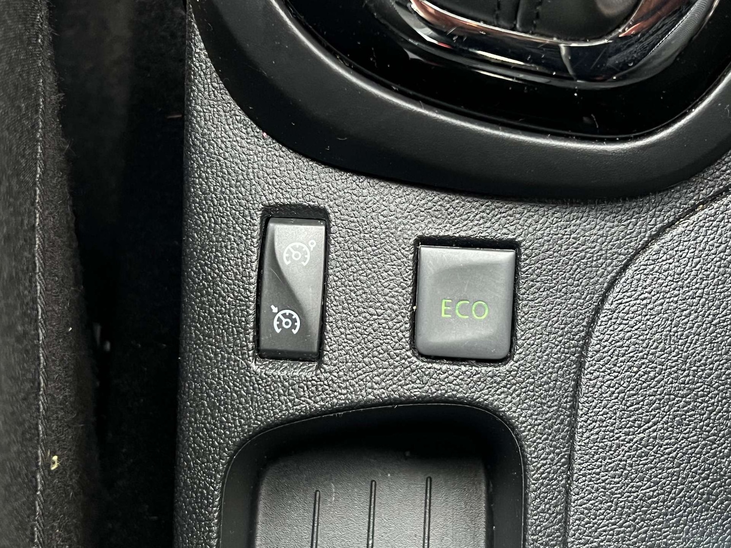 Used Renault Captur 2017 for sale - 76961755: Photo 39