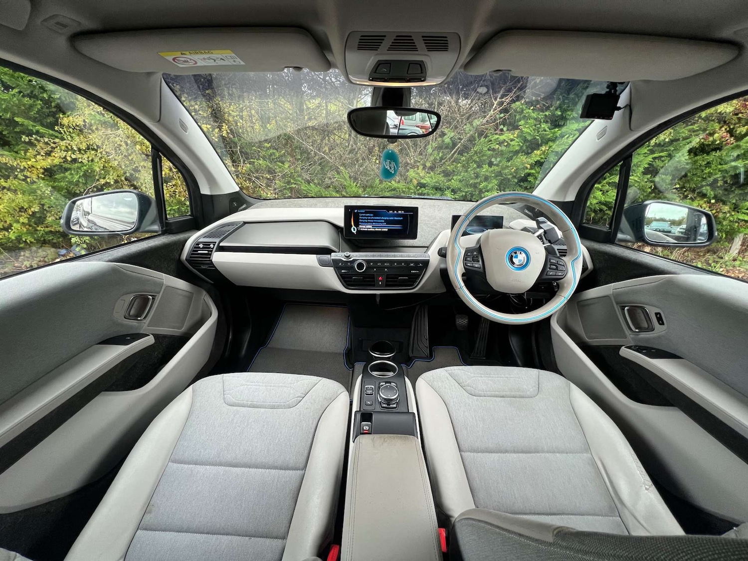 Used BMW i3 2016 for sale - 76776892: Photo 2