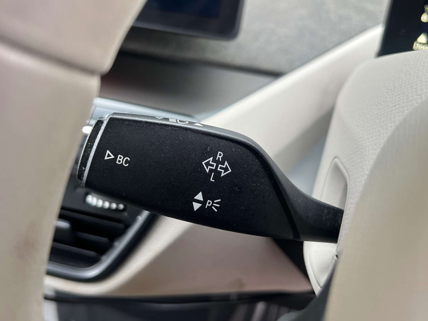 Used BMW i3 2016 for sale - 76776892: Photo 29