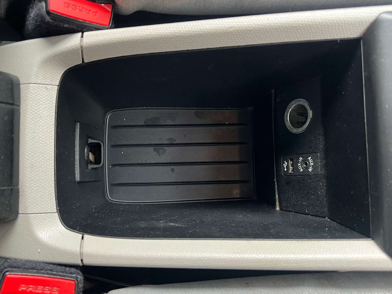 Used BMW i3 2016 for sale - 76776892: Photo 45