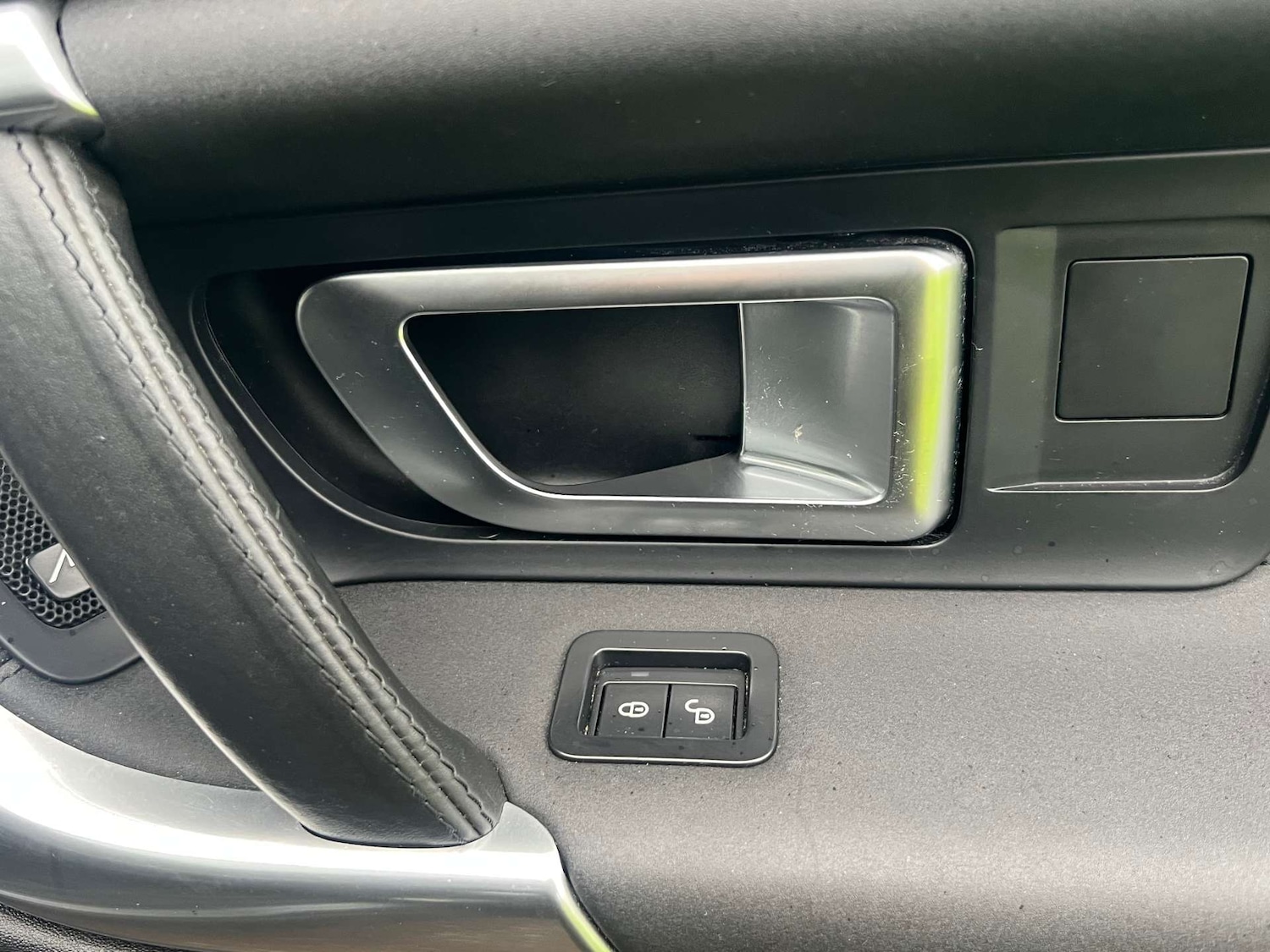 Used Land Rover Discovery Sport 2019 for sale - 76776845: Photo 21