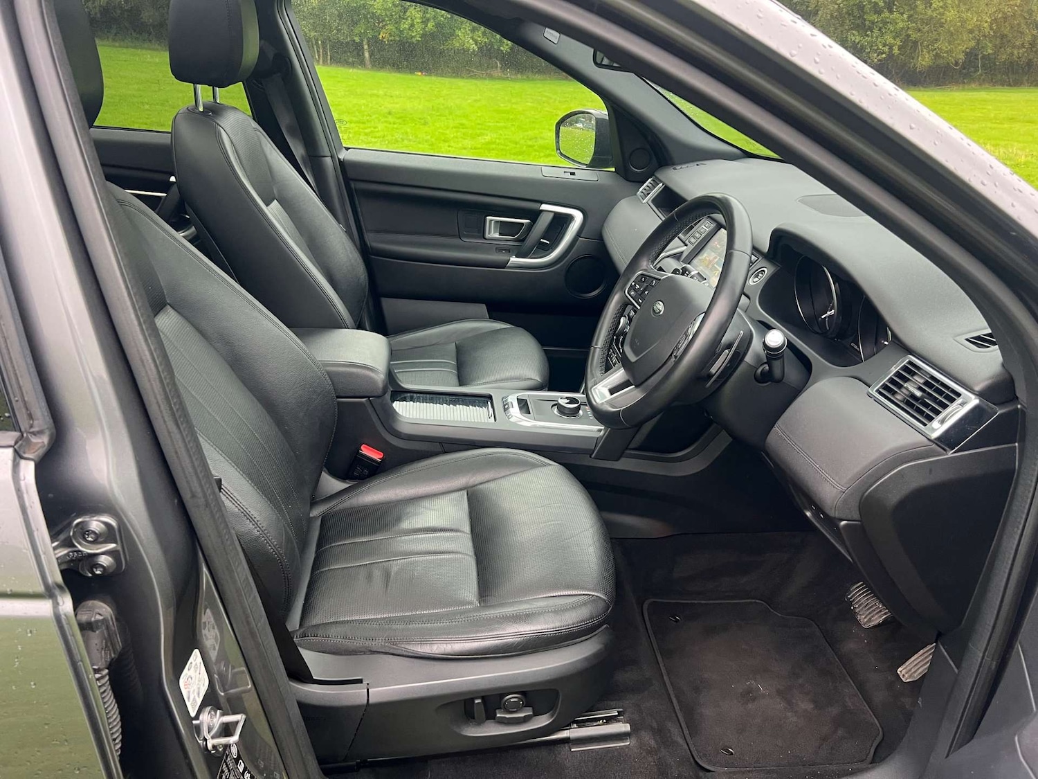 Used Land Rover Discovery Sport 2019 for sale - 76776845: Photo 24