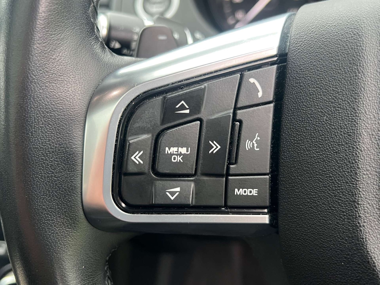 Used Land Rover Discovery Sport 2019 for sale - 76776845: Photo 34