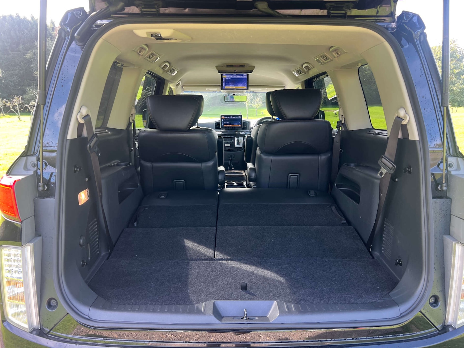 Used Nissan Elgrand 2025 for sale - 77946395: Photo 13